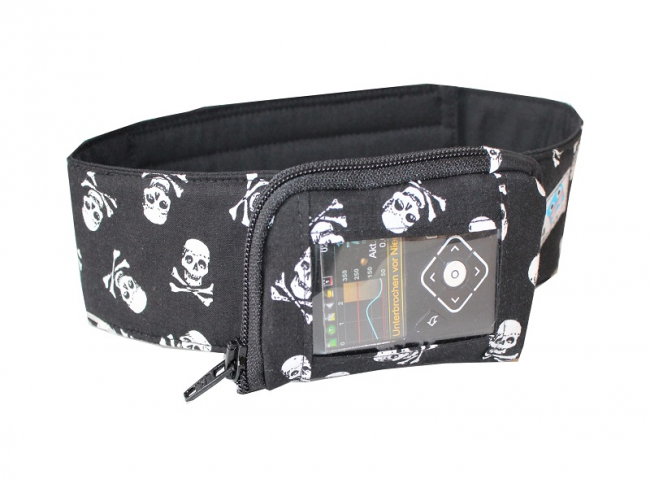 Pumpentasche mit Sichtfenster und festem Band - kleine weiße Skulls