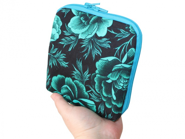 Diabetes Tasche, große Blume auf schwarz